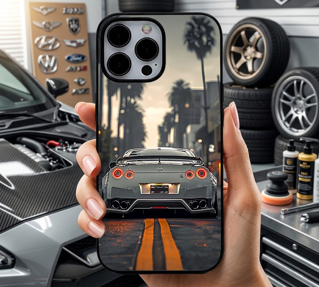 Silver Nissan GTR Palm Case